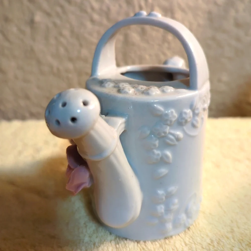 Vintage 1950's 3D Vase Pink Roses Ribbed Watering Can Japan Gold Trim